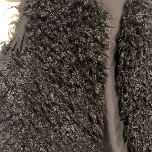 Vince Camuto black fuzzy vest - Picture 2 of 4